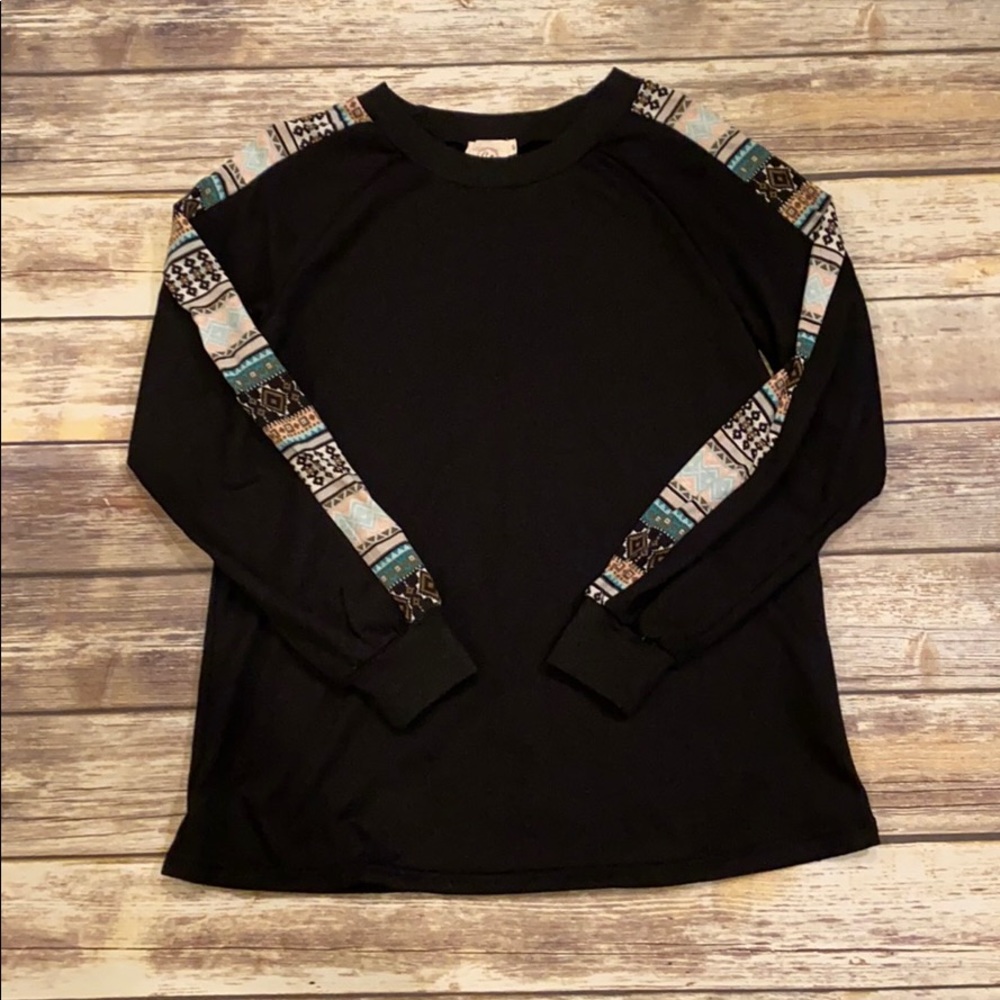 COPY - Black sweater with aztec detail